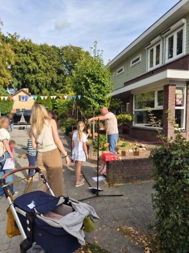 Oud Hollandse Spelen Koekhabben en zaklopen