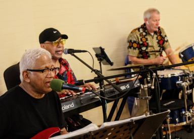 Band Amboyna